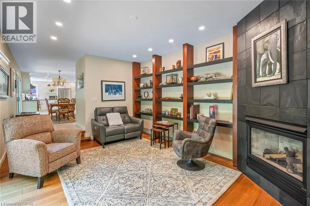 13 OAK Drive