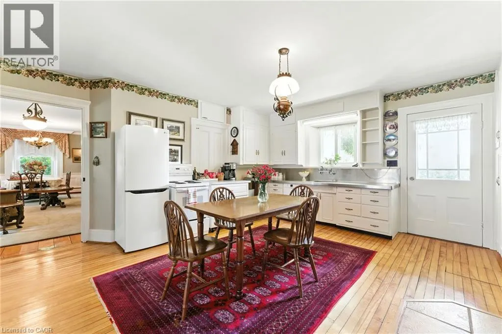 561 7TH CONCESSION Road E