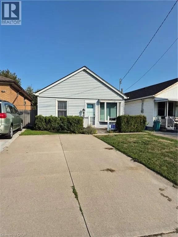 372 WAVERLY Street