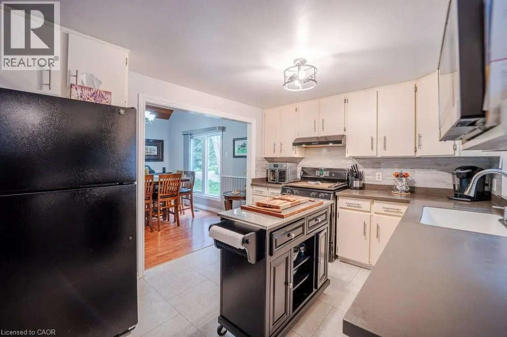 8463 DEFORE Drive