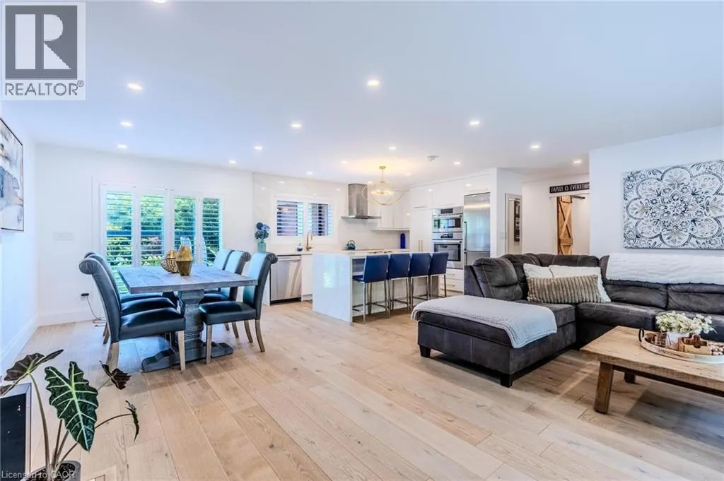23 WEST HAMPTON Road