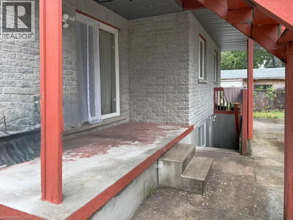 4405 SIMCOE Street