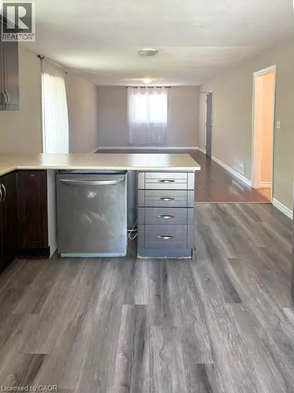 4405 SIMCOE Street
