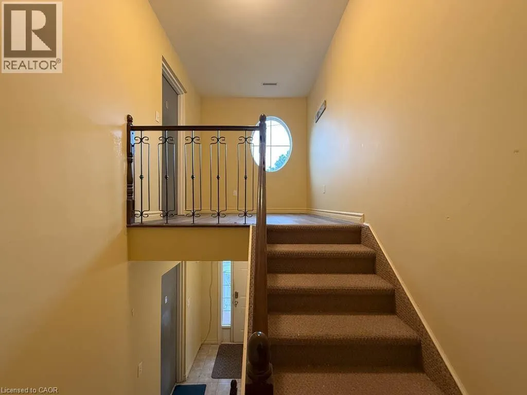 4405 SIMCOE Street