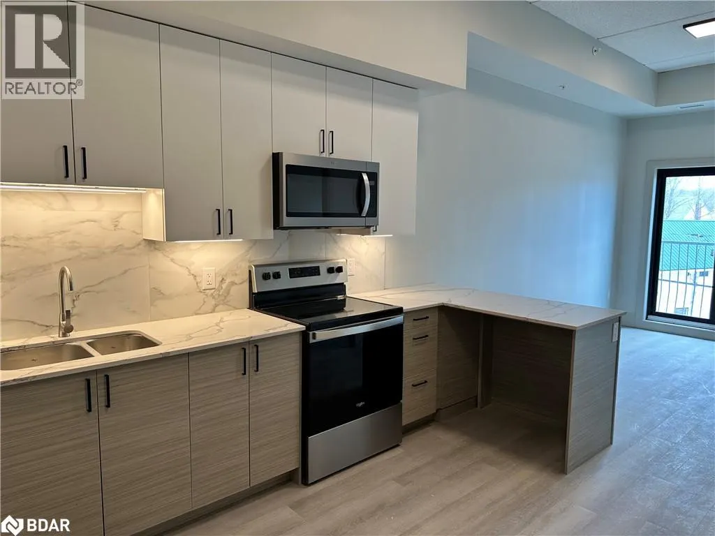 75 BARRIE Road Unit# 412, #412