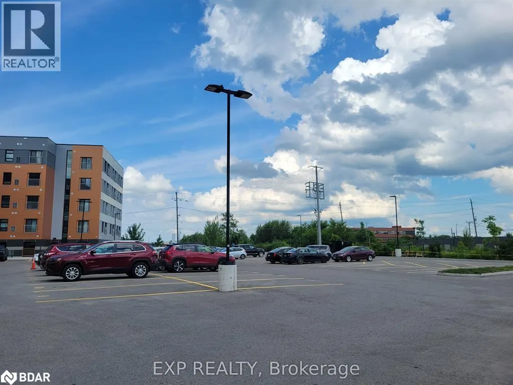 75 BARRIE Road Unit# 412, #412