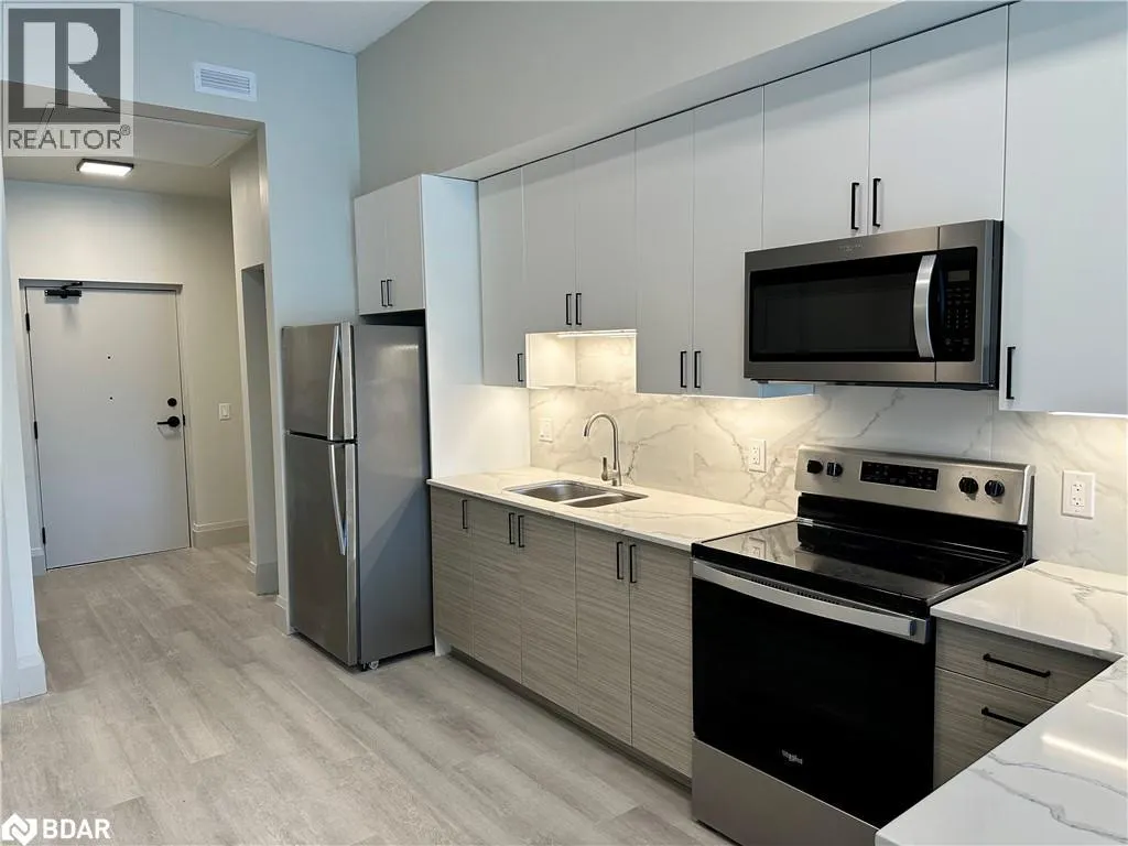 75 BARRIE Road Unit# 412, #412