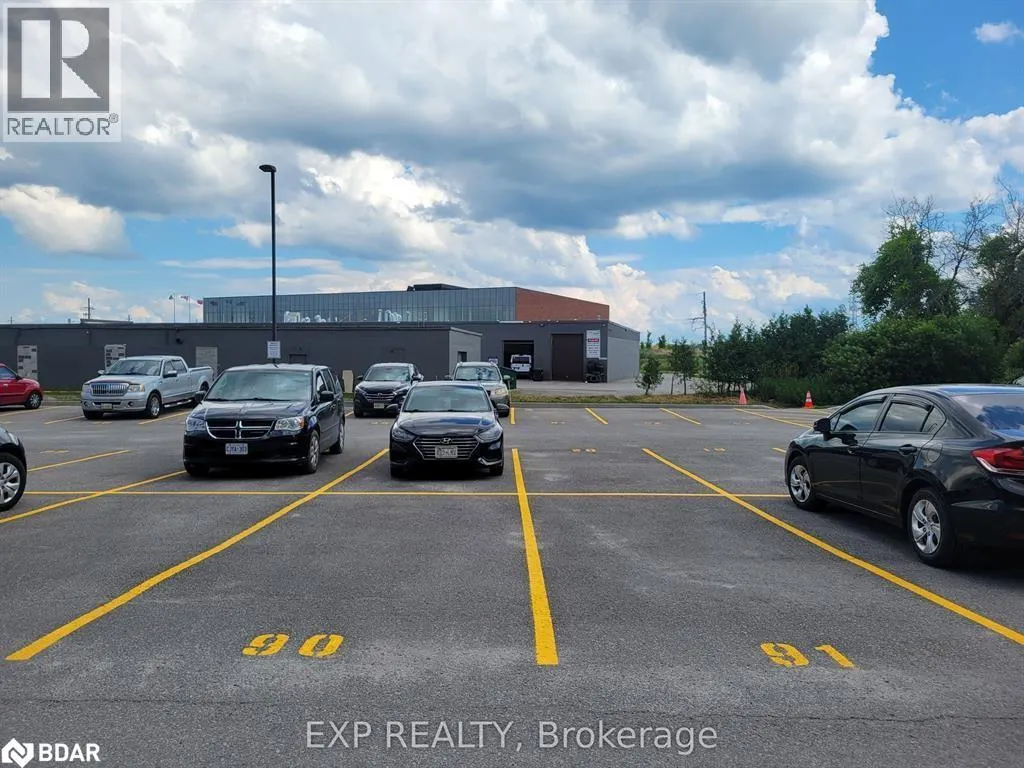 75 BARRIE Road Unit# 412, #412