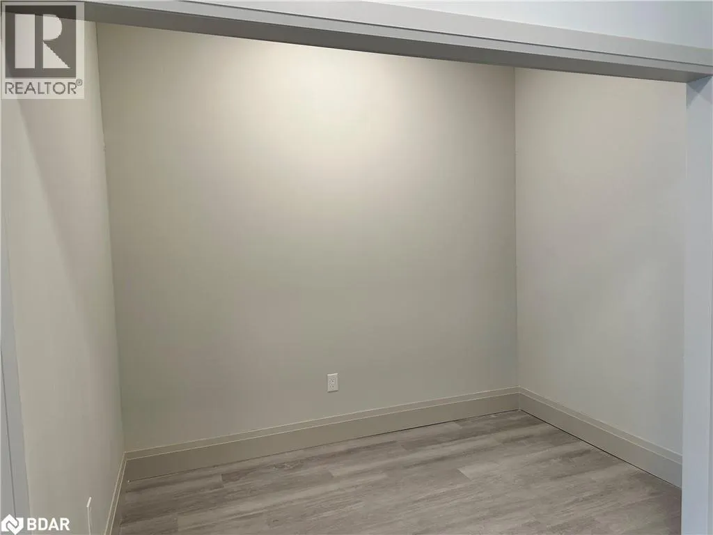 75 BARRIE Road Unit# 412, #412