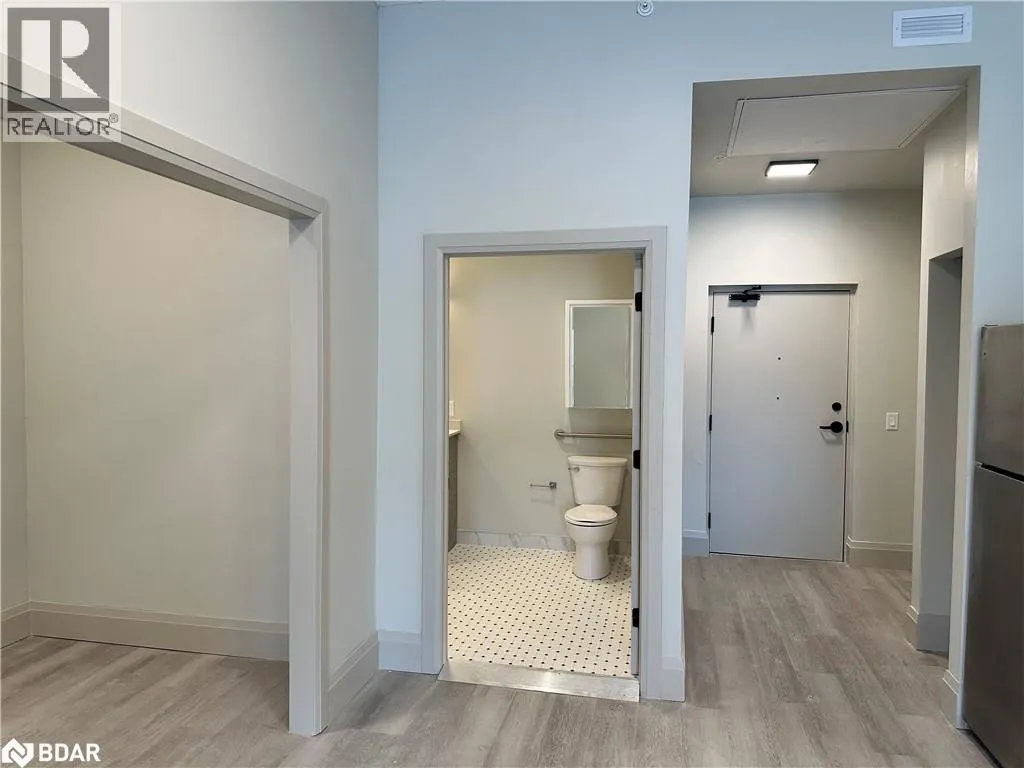 75 BARRIE Road Unit# 412, #412