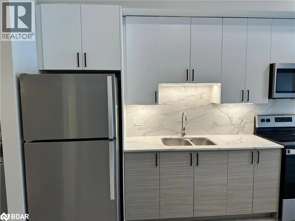 75 BARRIE Road Unit# 412, #412