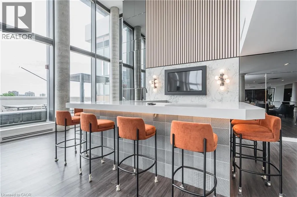 25 WELLINGTON Street S Unit# 2714, #2714