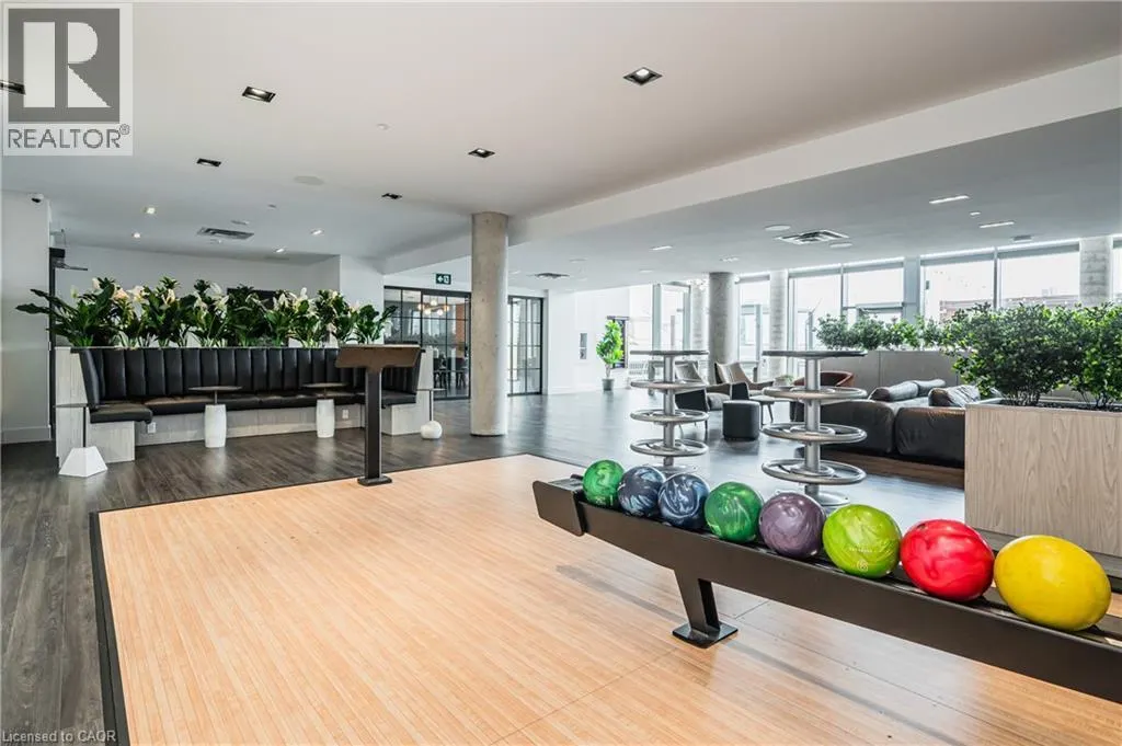 25 WELLINGTON Street S Unit# 2502, #2502