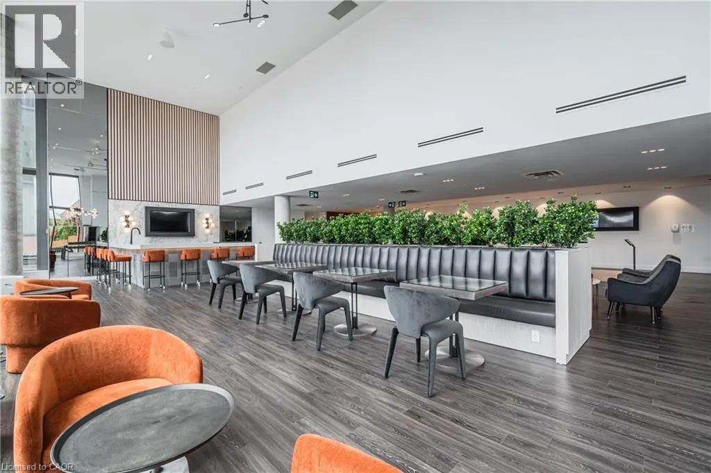 25 WELLINGTON Street S Unit# 2502, #2502
