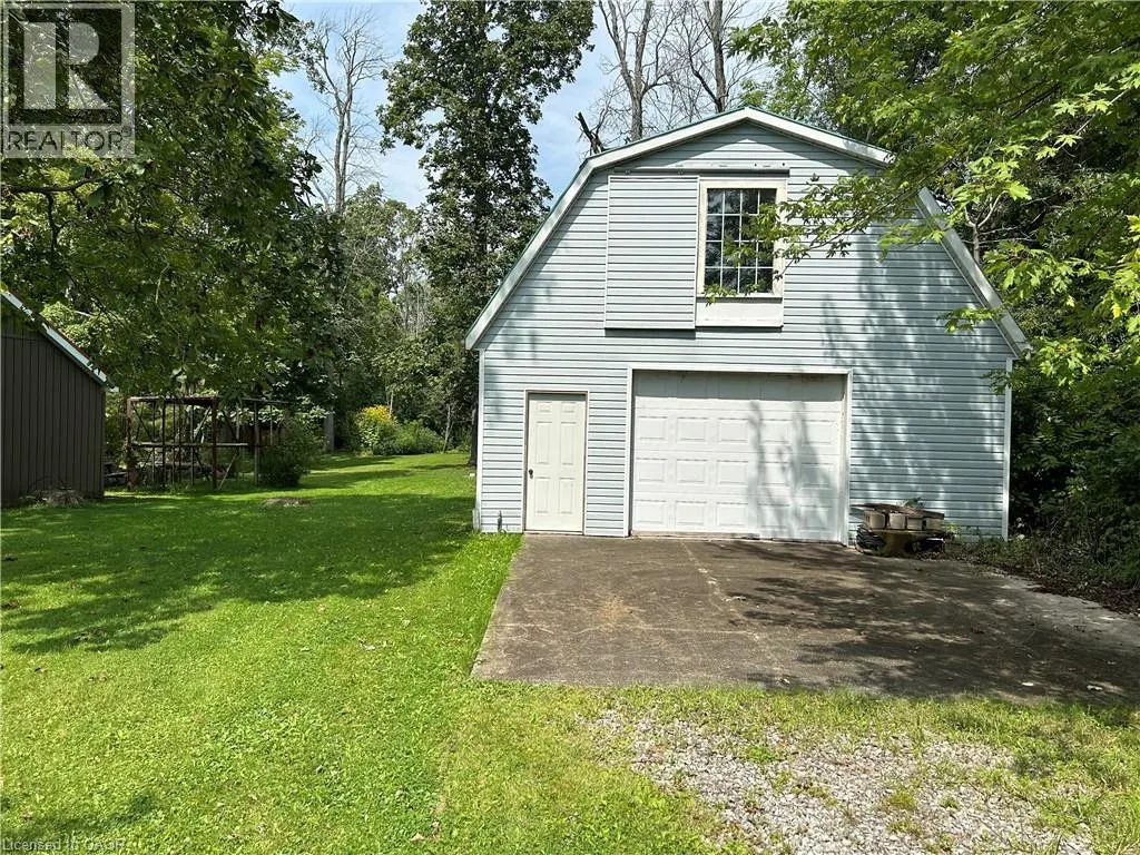 2431 LAKESHORE Road