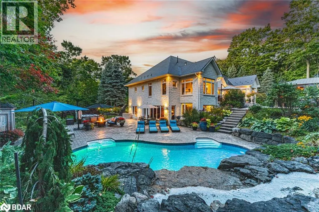 7 MAPLE RIDGE Road