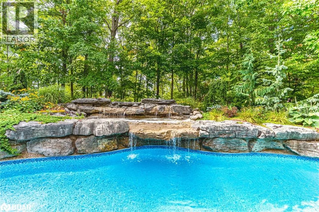 7 MAPLE RIDGE Road