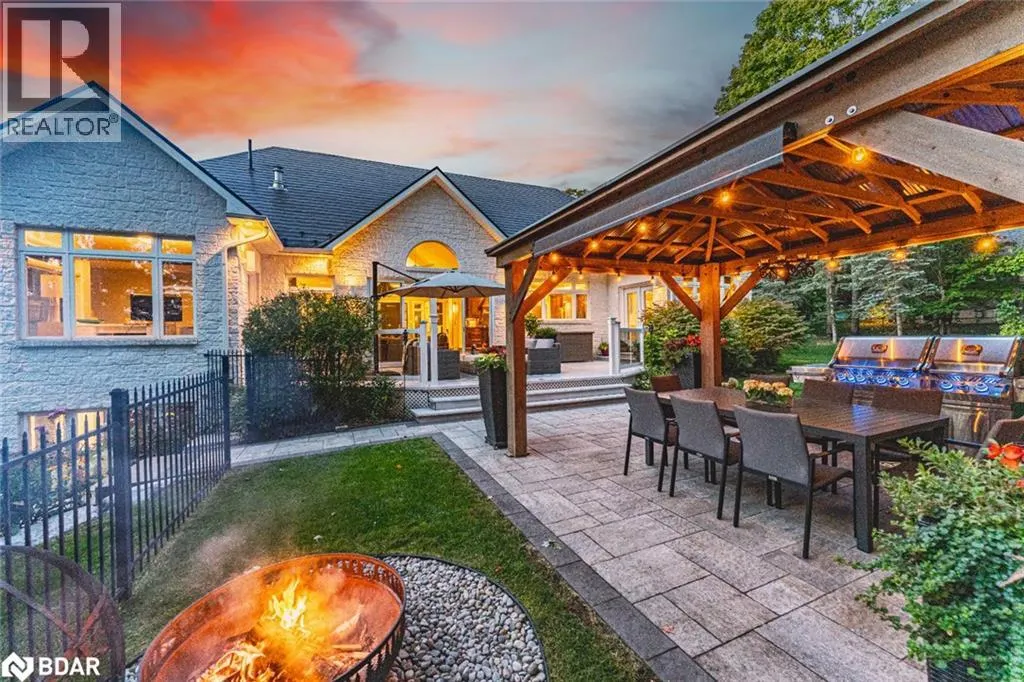7 MAPLE RIDGE Road
