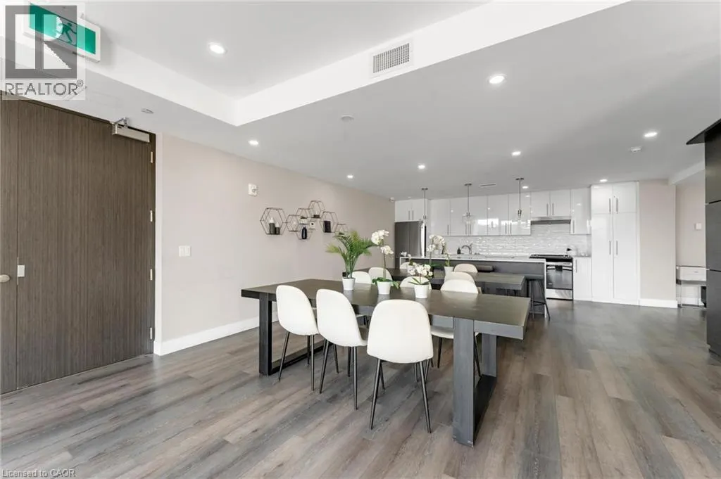 15 QUEEN Street S Unit# 1210, #1210