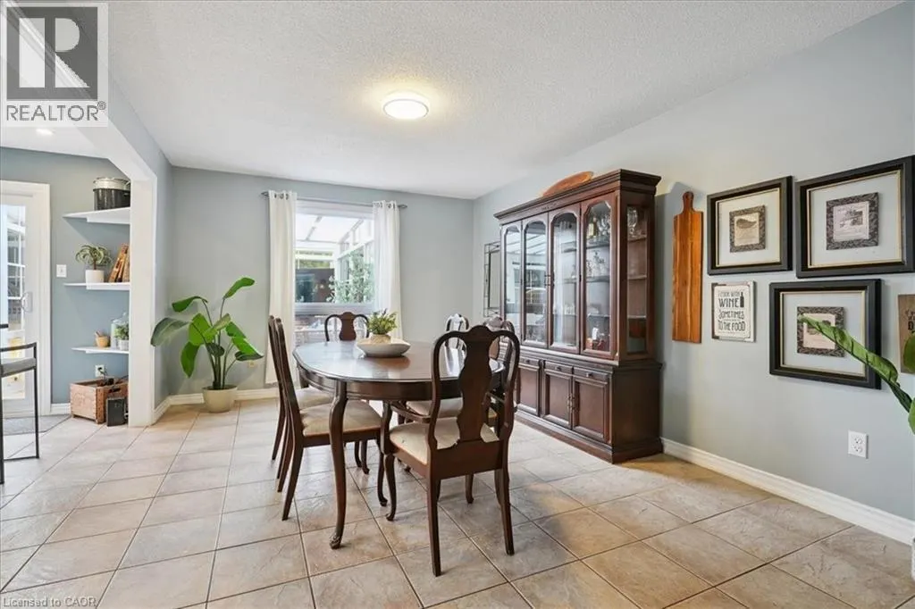 4577 ST. VOLODYMYR Crescent