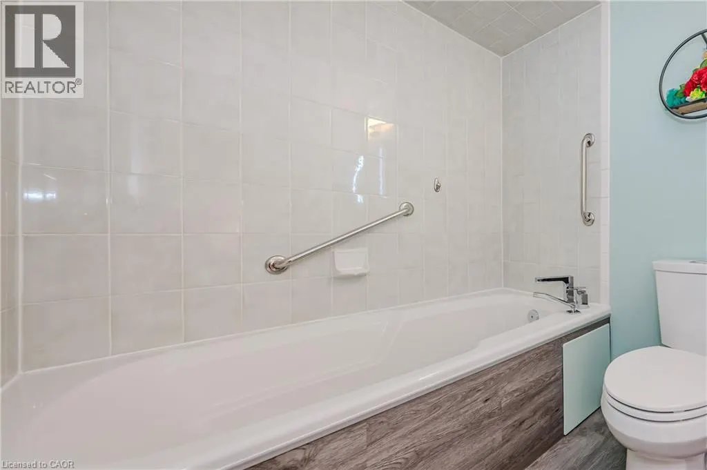 38 ELORA Drive Unit# 21, #21