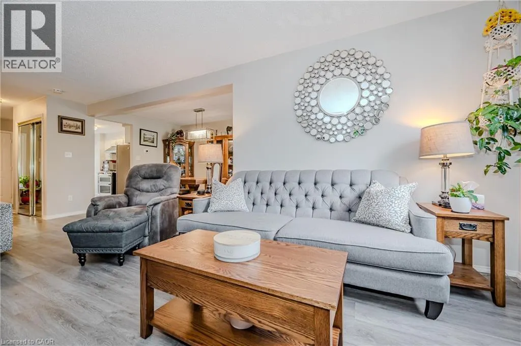 38 ELORA Drive Unit# 21, #21