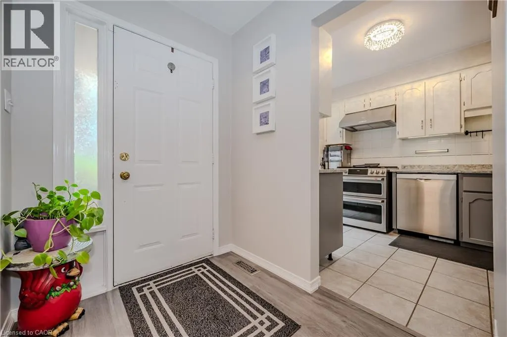 38 ELORA Drive Unit# 21, #21