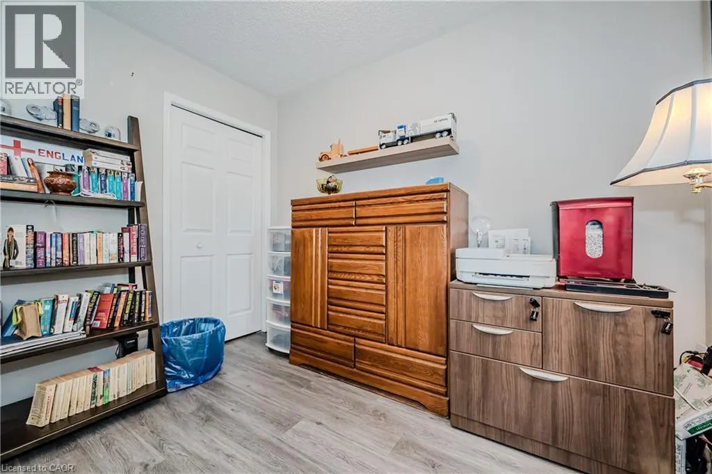 38 ELORA Drive Unit# 21, #21