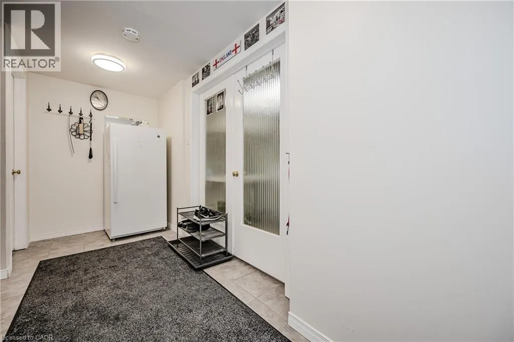 38 ELORA Drive Unit# 21, #21