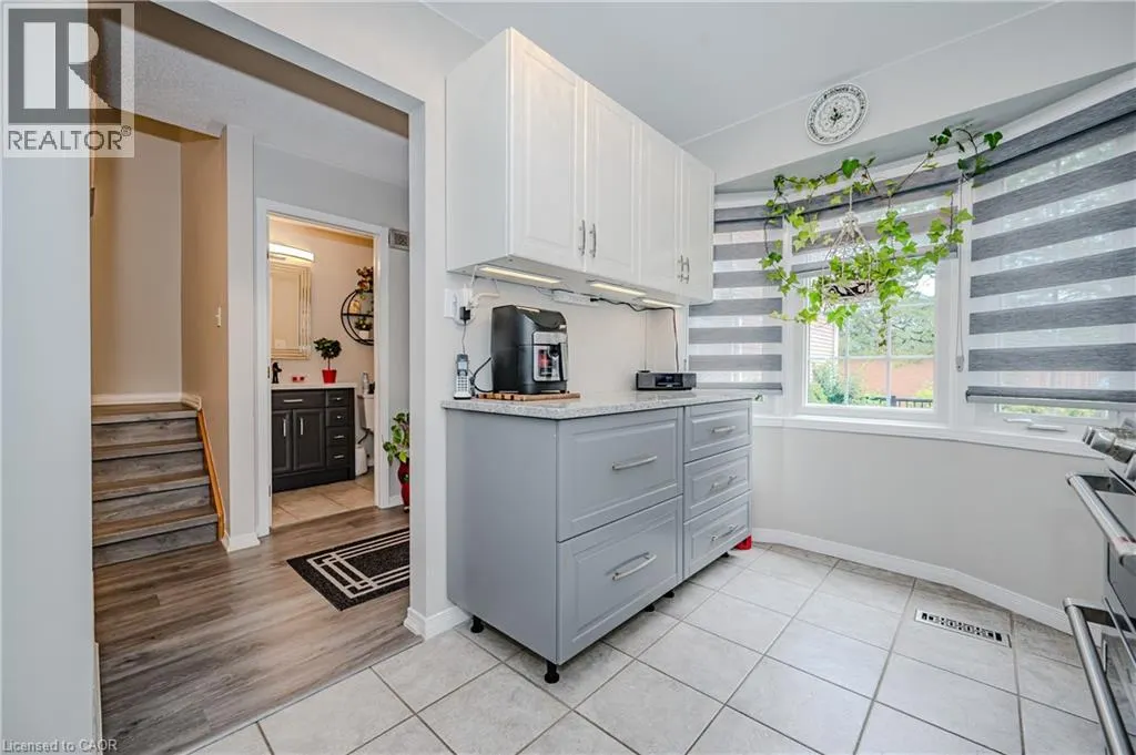 38 ELORA Drive Unit# 21, #21