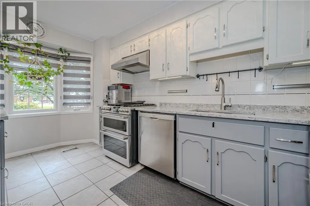 38 ELORA Drive Unit# 21, #21