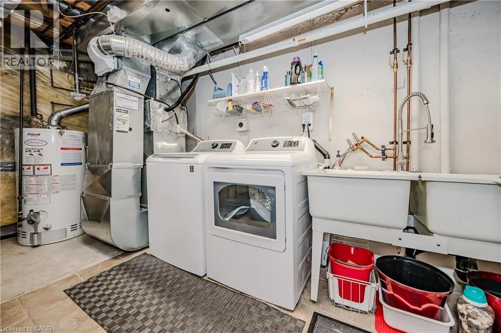 38 ELORA Drive Unit# 21, #21