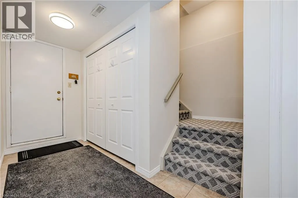 38 ELORA Drive Unit# 21, #21