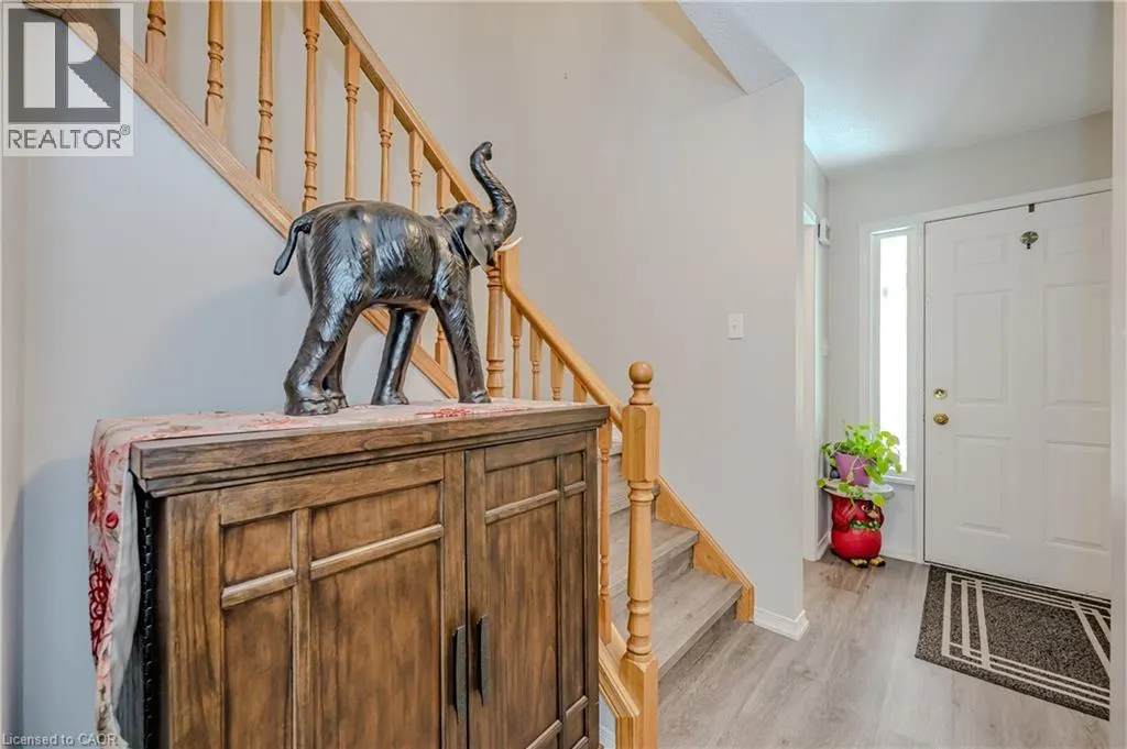 38 ELORA Drive Unit# 21, #21