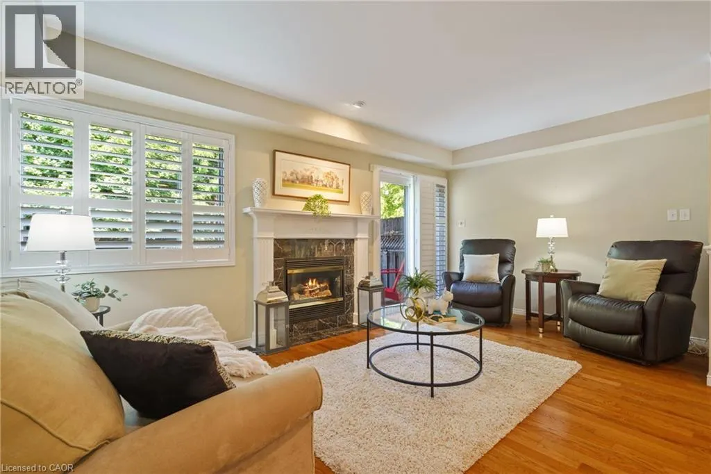 43 FAIRWOOD Place W