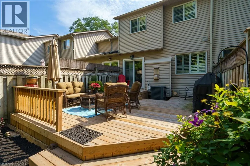 43 FAIRWOOD Place W