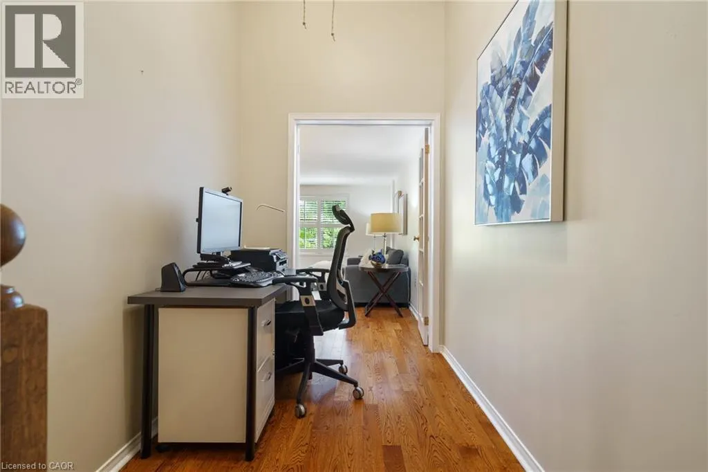 43 FAIRWOOD Place W