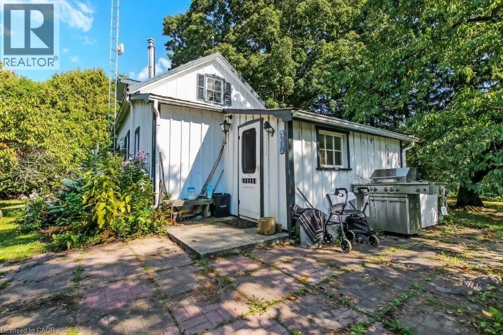 1029 COCKSHUTT Road