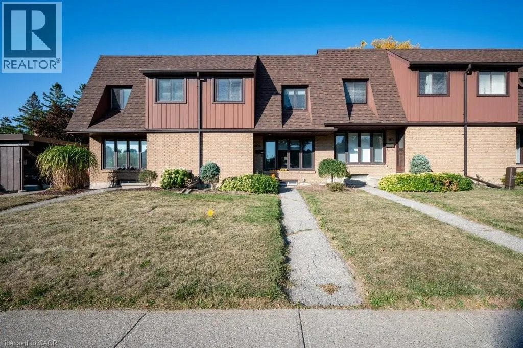 130 KINGSWOOD Drive Unit# 33, #33