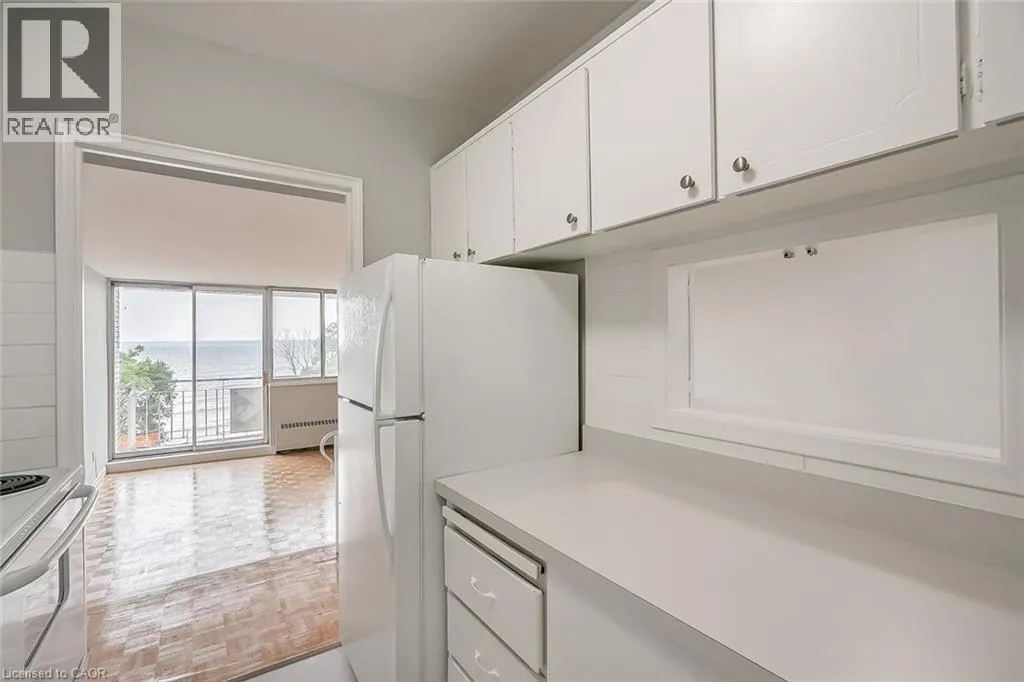 2170 LAKESHORE Road