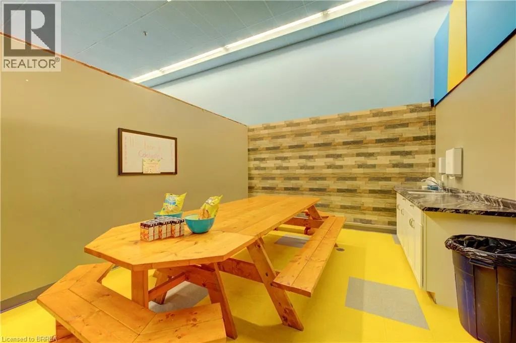 603 COLBORNE Street Unit# 2, #2