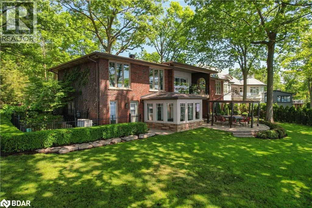 13 GEORGINA Drive