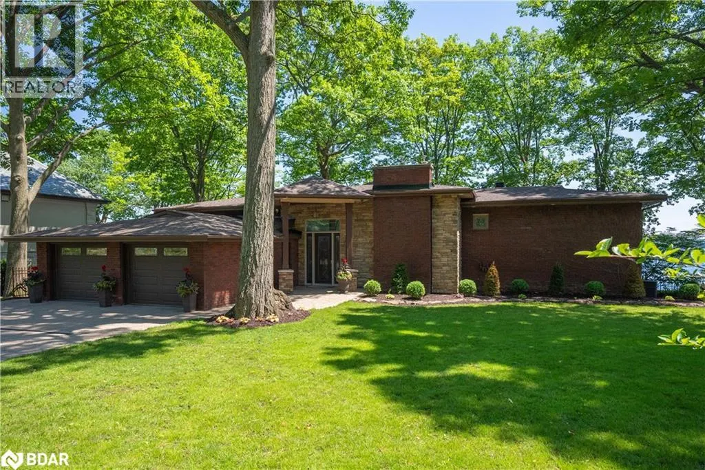 13 GEORGINA Drive