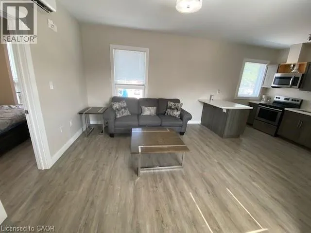 161 WELLINGTON Street N Unit# 205, #205