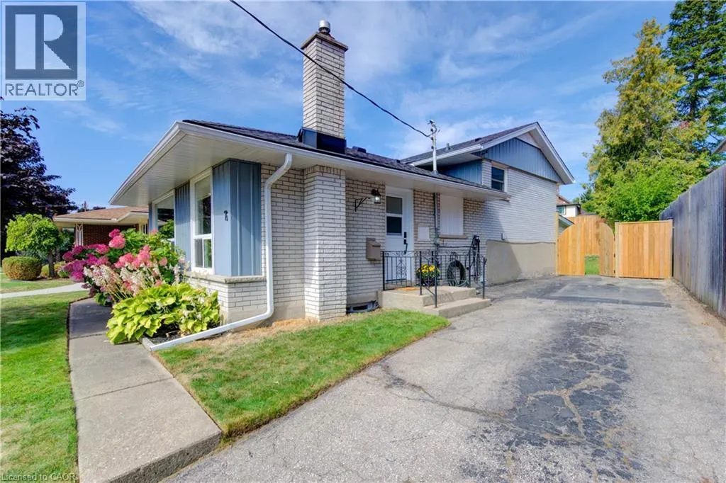 76 KENWOOD Drive