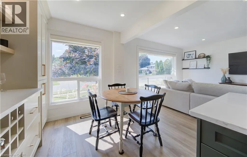 76 KENWOOD Drive