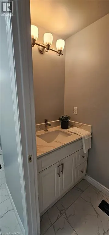 38 POPLAR Drive