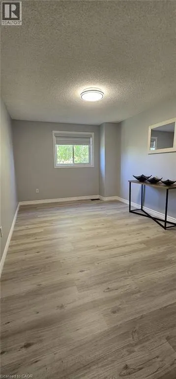 38 POPLAR Drive