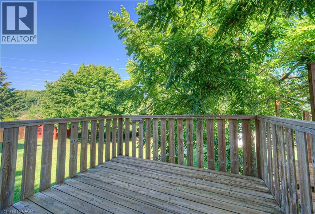 38 POPLAR Drive