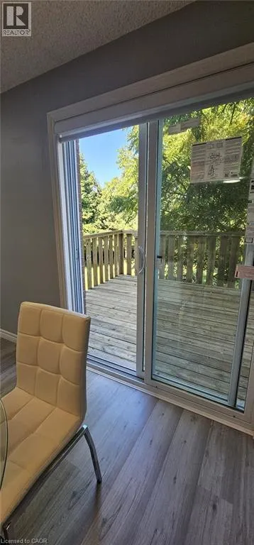 38 POPLAR Drive
